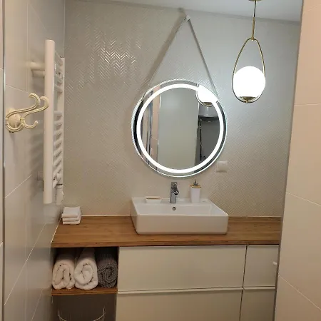 Апартаменти In Comfortable Sea & *