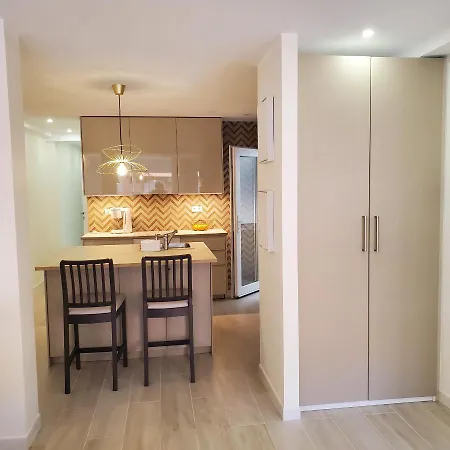 Διαμέρισμα In Comfortable Sea &