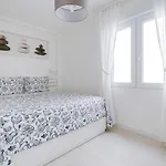 In Comfortable Sea & تورّيفيِخا